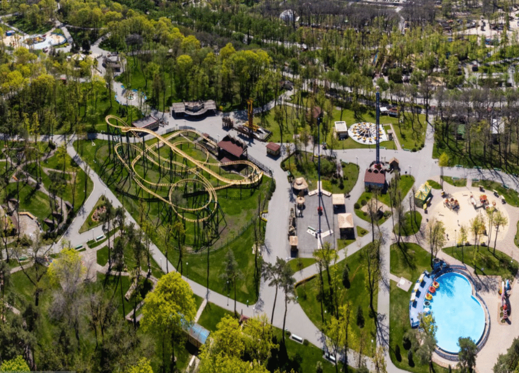 Multiple Parks Safari Itineraries showcasing diverse wildlife, breathtaking landscapes, and unforgettable adventures.